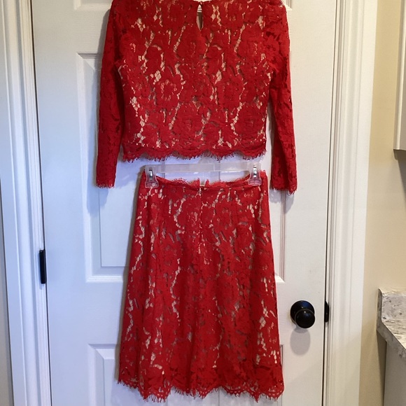 ❤️EVERLY❤️ Anthropologie Red Lace Two Piece Dress (Cropped Top and Skirt) Size S - Picture 6 of 16
